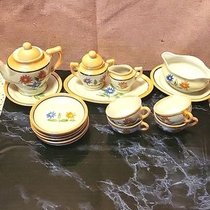 SALE! Vintage 18 piece Lusterware Japan children's tea set